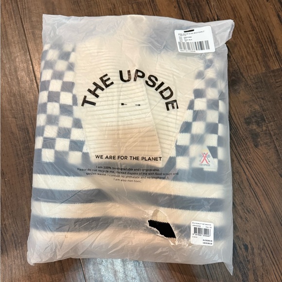 The Upside Mojo Scarlett Knit Sweater in check size Xs NWT - Picture 2 of 10